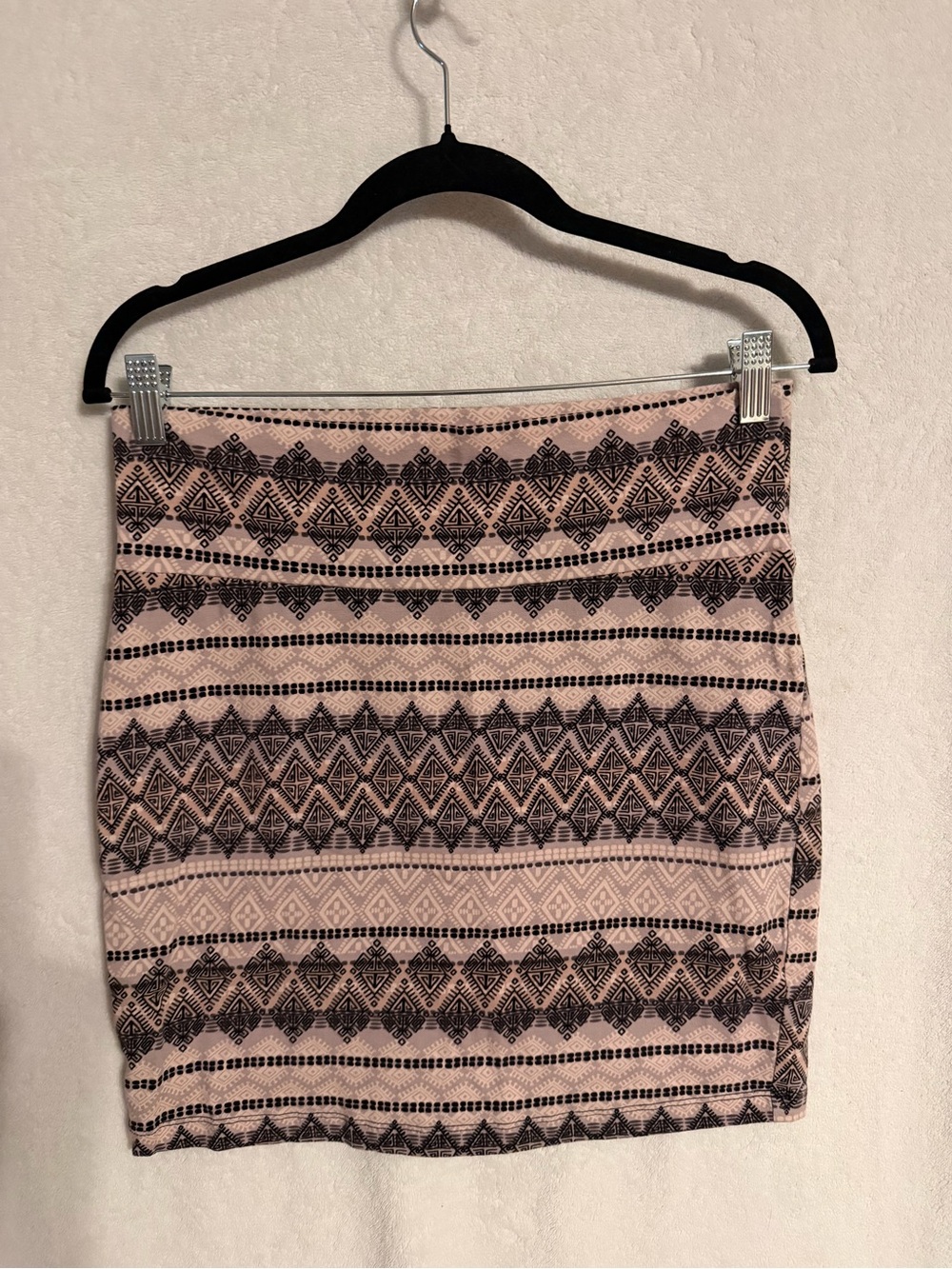 Charlotte Russe Pink Mini Skirt with Black Geometric Print